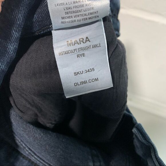 DL1961 Mara Instasculpt Mid Rise Straight Ankle Frayed Snap Jeans (A10) - Picture 10 of 11